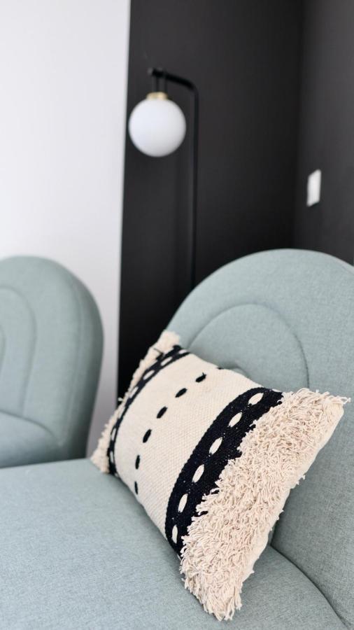 Appart- Hotel Love Room Yschool Troyes Zewnętrze zdjęcie