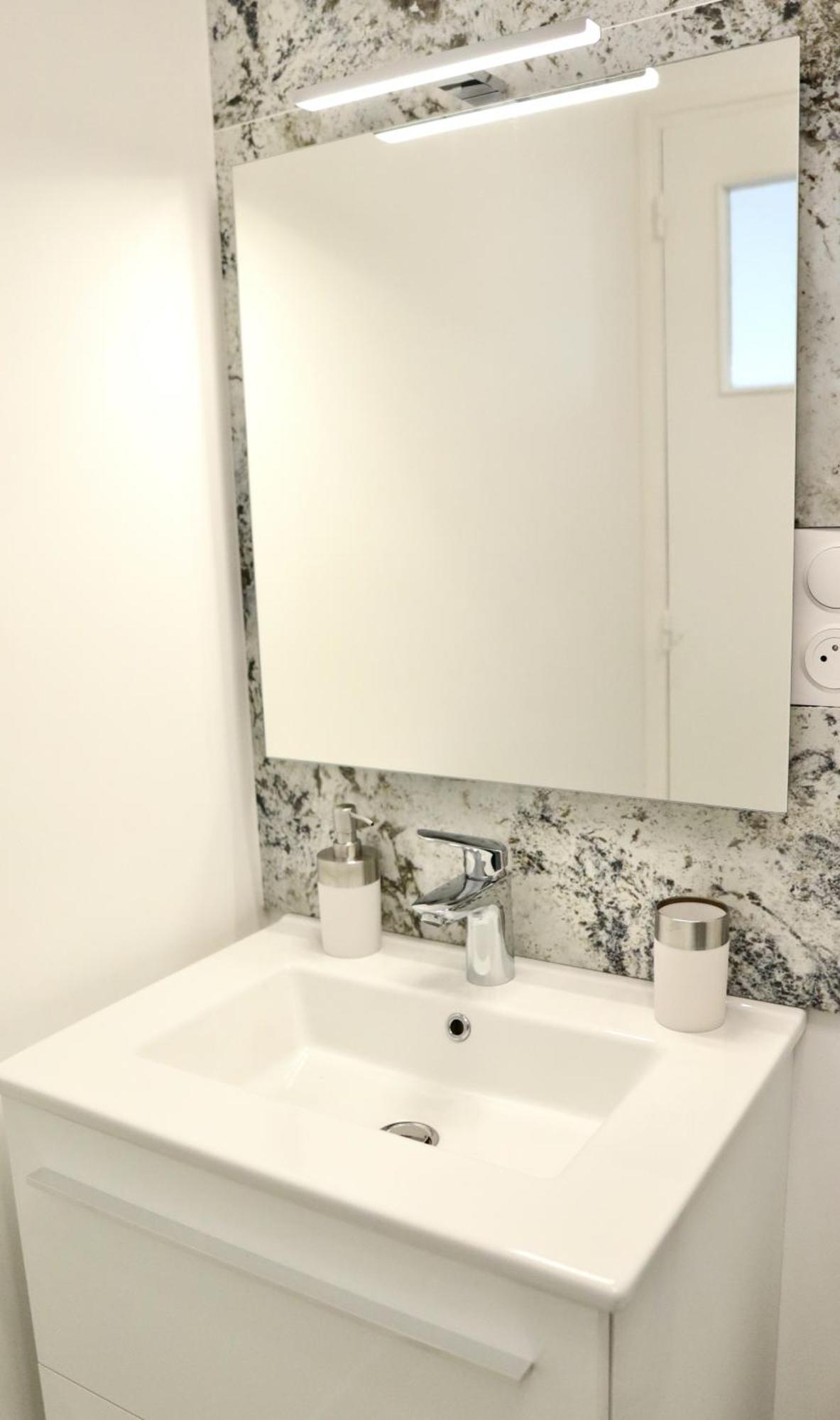 Appart- Hotel Love Room Yschool Troyes Zewnętrze zdjęcie